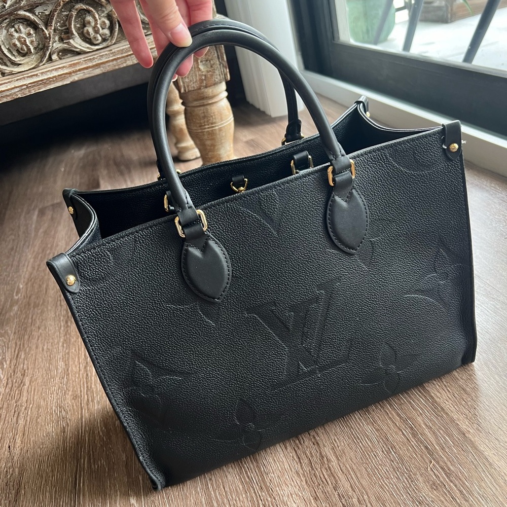 Louis Vuitton On The Go MM